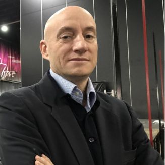 Plus de 15 ans d’expérience dans l’événementiel et la direction commerciale